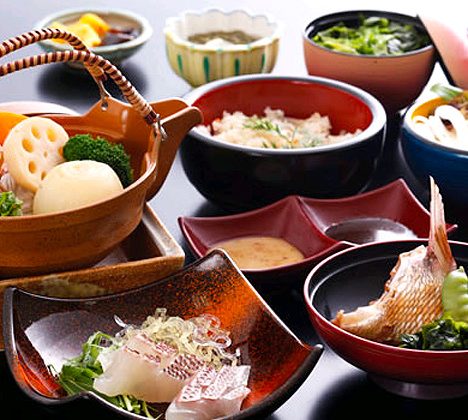 毎年人気の桜の名所など様々な日帰り花見ツアー、春ももう少しという時期になりました